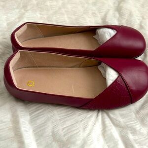 NEW Xero leather burgundy phoenix flats